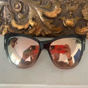 Tom Ford Black and Gold Oversized Sunglasses